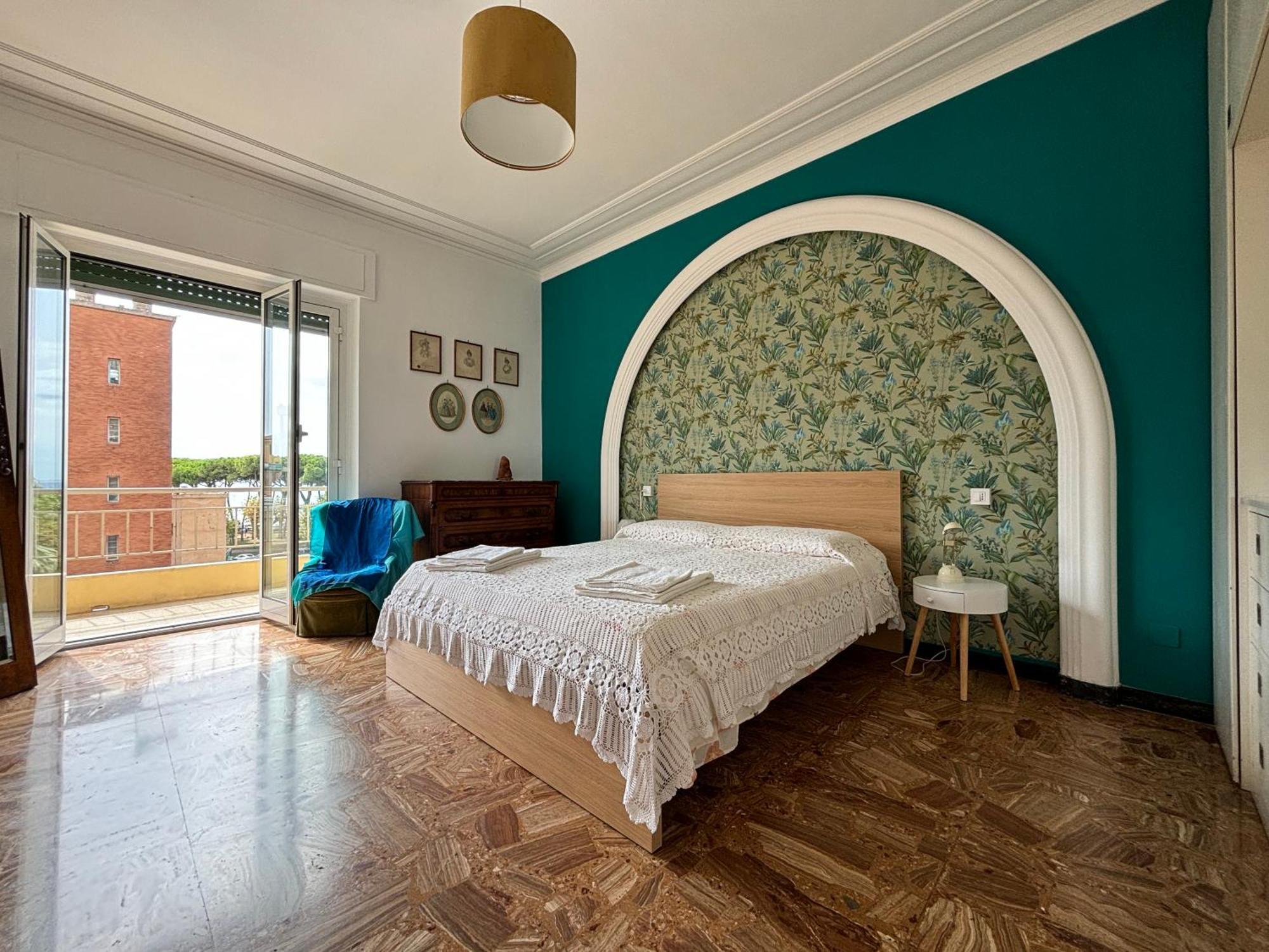 벤티밀리아 Casa Cele Centro Citta Vista Mare 아파트 외부 사진